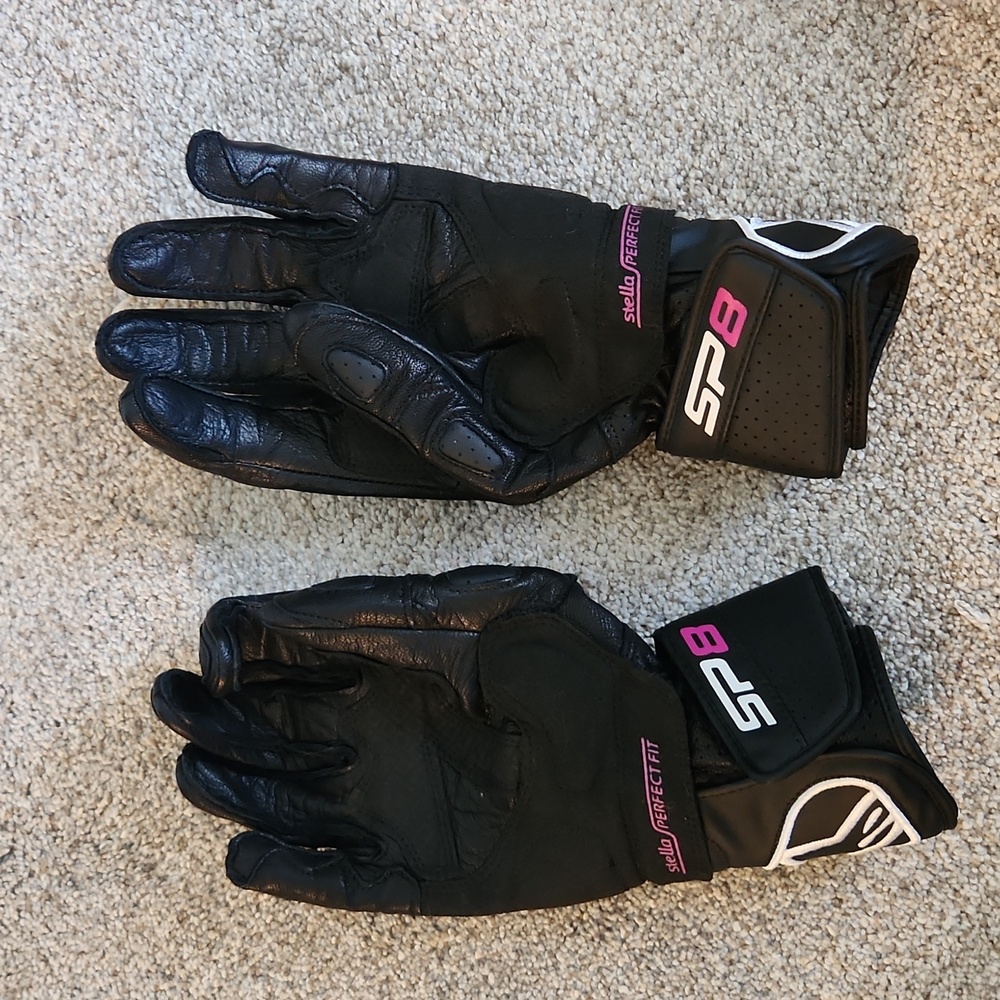 Alpinestars Stella SP-8 Motorcycle Gloves - Picture 2 of 4